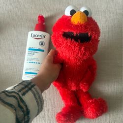 Elmo talking