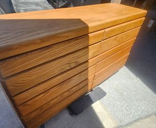 Vintage MCM STYLE dresser oak wood 6