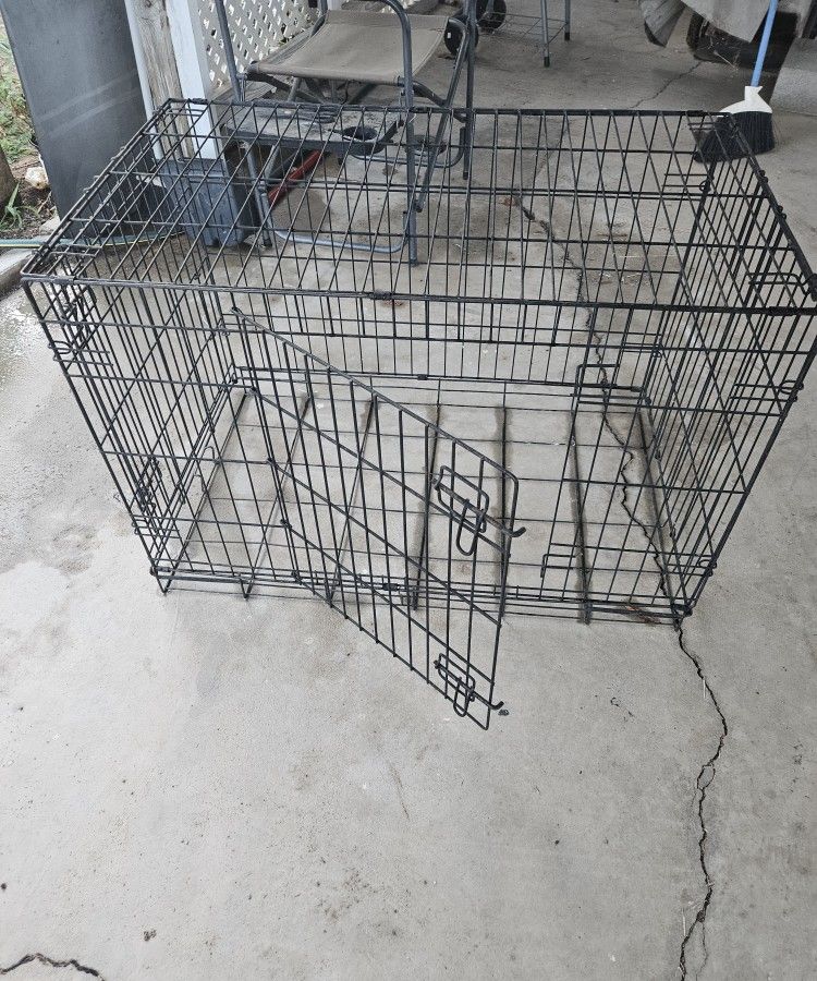 Dog Kennel $35