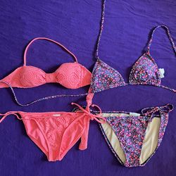 2 Bikinis - Size Junior Small