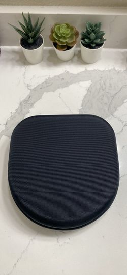 Hard Shell Headphone Carrying Case