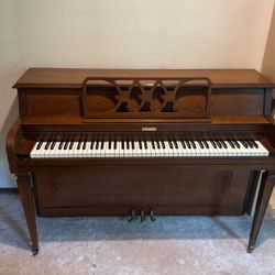 Metropolitan Piano 