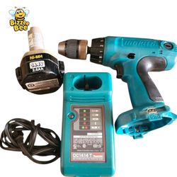Makita 6337D Cordless Drill, 14.4V, (1) Makita 2.6Ah Batt., (1) DC1414T Charger
