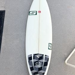 Surfboard 