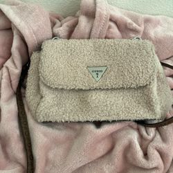 guess purse
