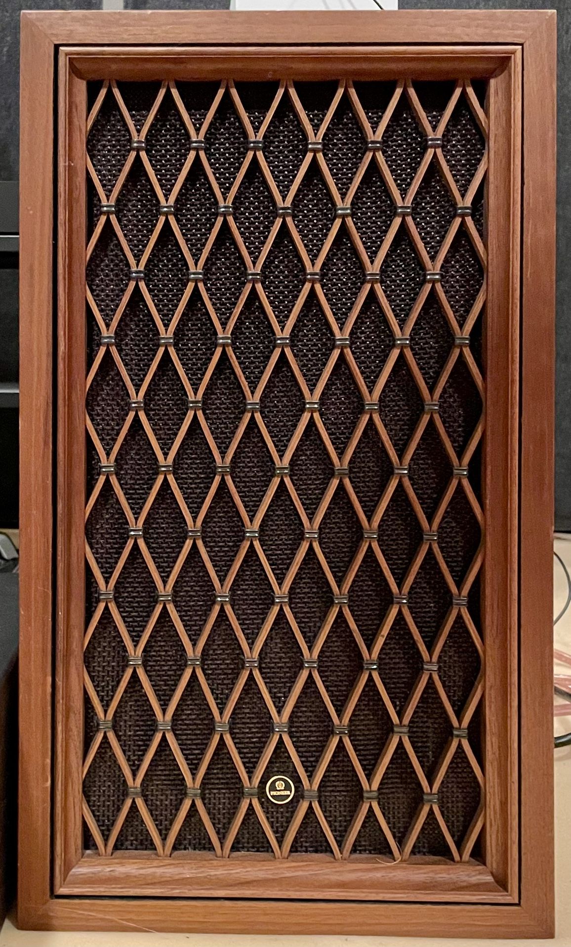 Vintage Pioneer CS-44 2way Compact/Bookshelf Speakers