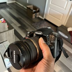 nikon d80 camera