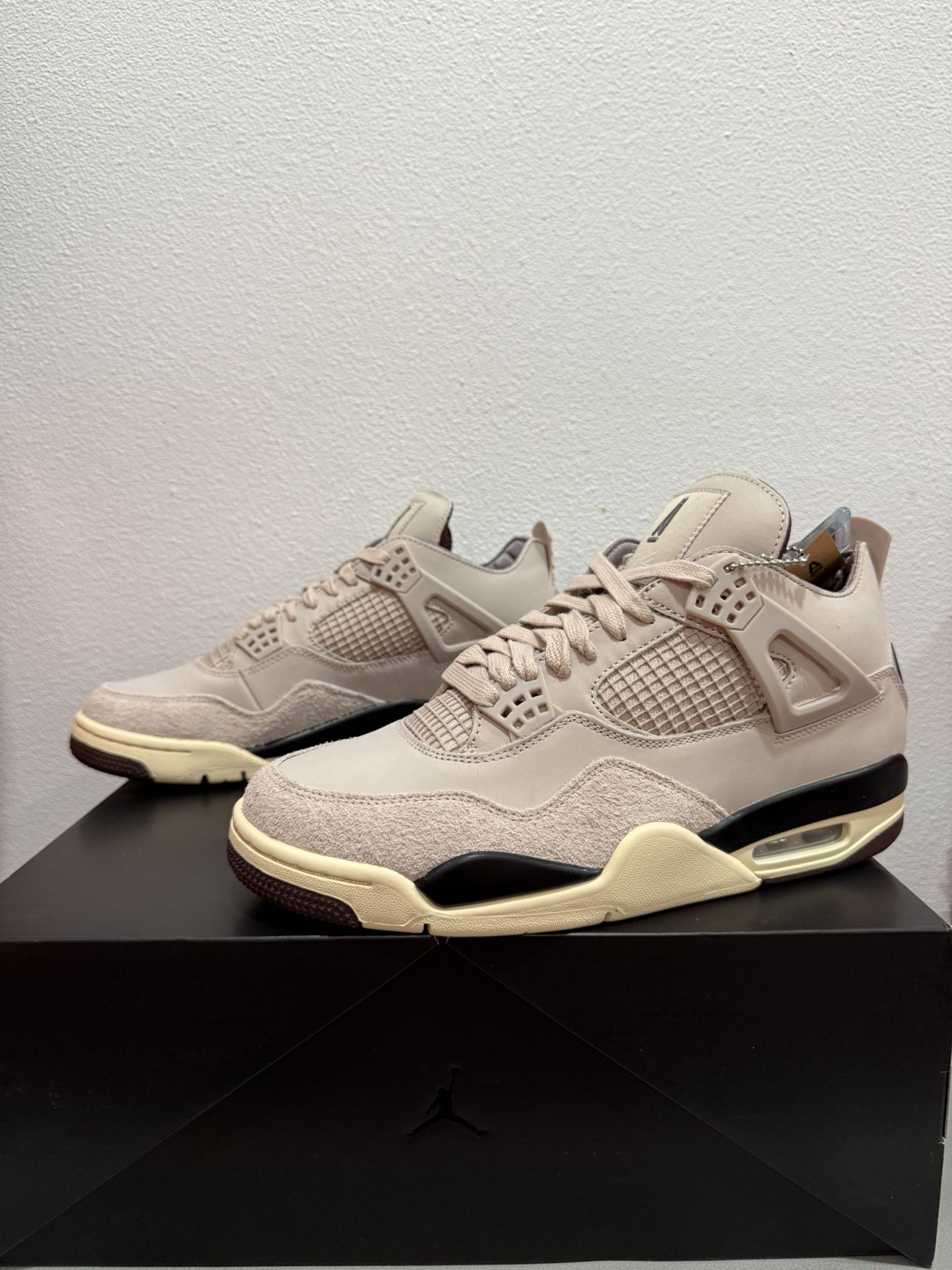 Nike Air Jordan 4 OG A Ma Maniére While You Were Sleeping FZ4810-200