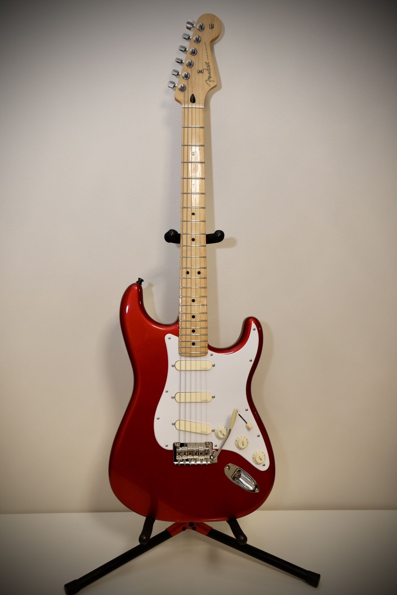 Fender Stratocaster David Gilmour “Red Strat Style” with EMG DG-20 Pickups Electric Guitar - Candy Red Apple