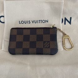 Lv Damier Coin Pouch