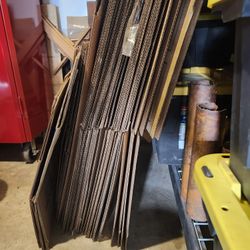 Moving Boxes/ Boxes Of Packing Paper