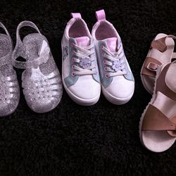 Size 10 little girl shoes