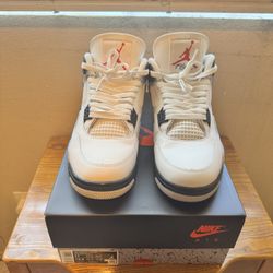 Air Jordan 4 White Cement 2025 Pre Owned 