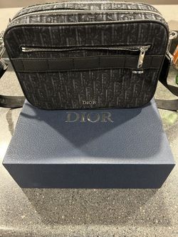 Dior Men Bag Throw Offers