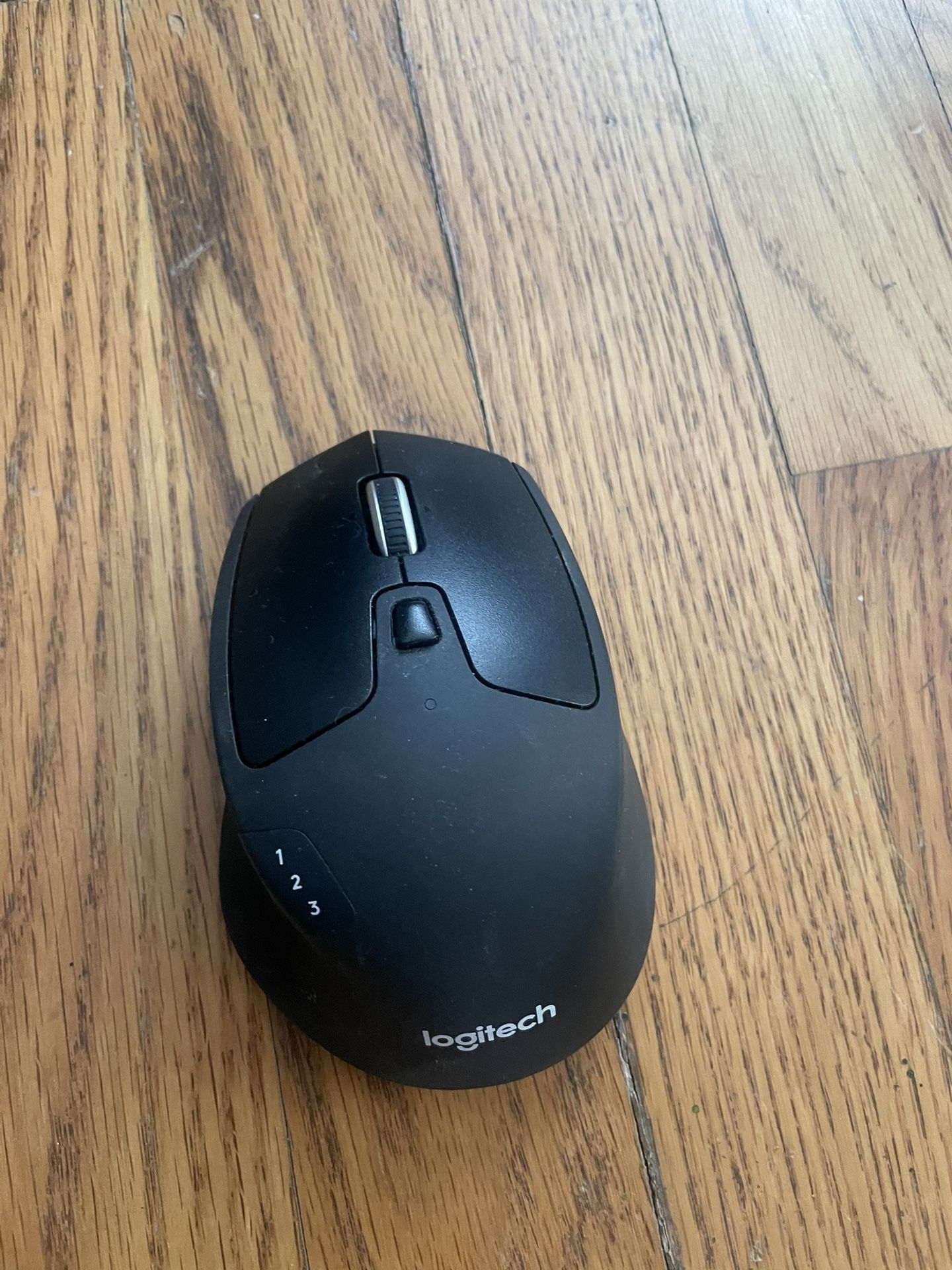 Logitech M720 triathlon optical mouse