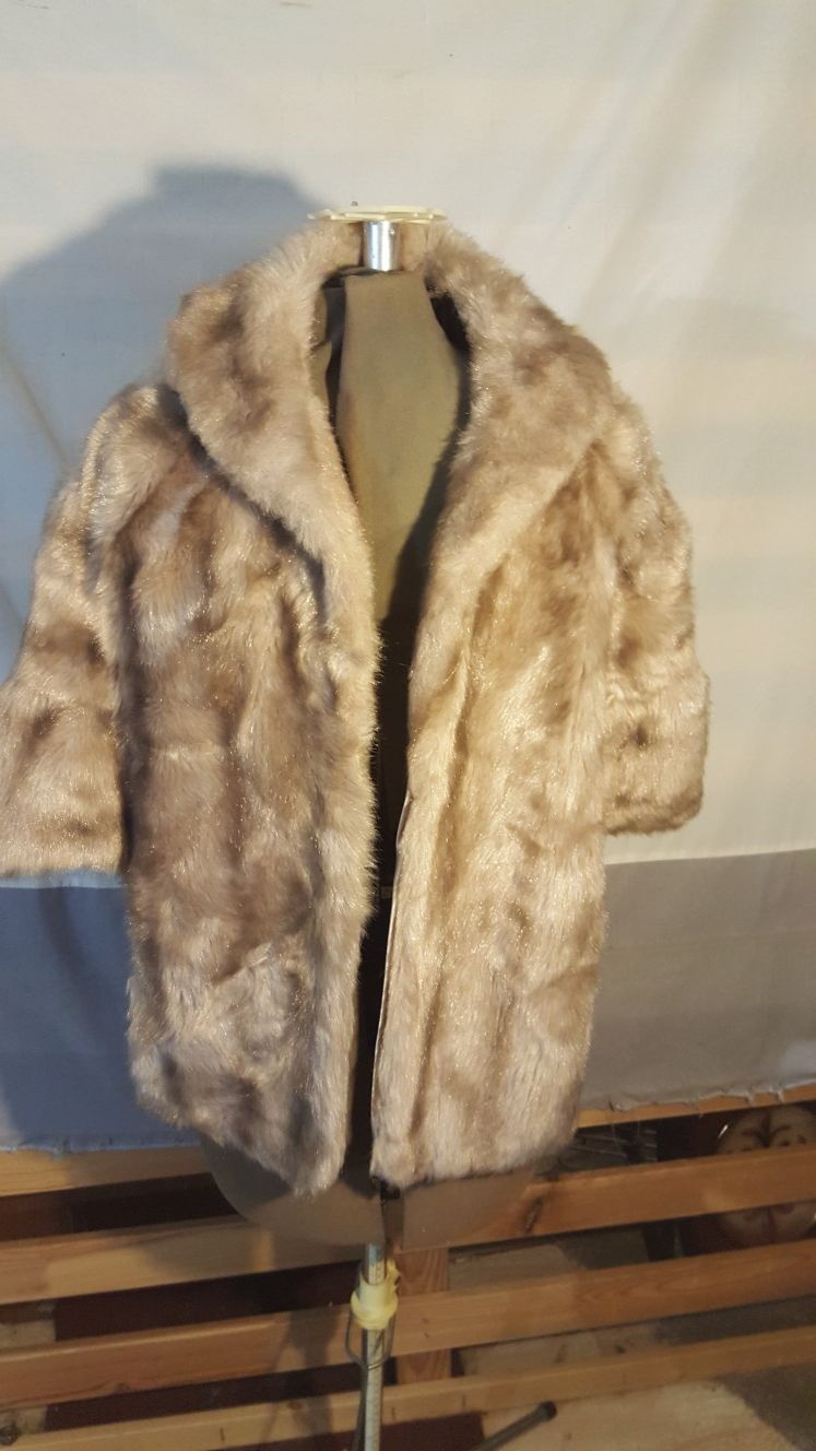 Fur shawl