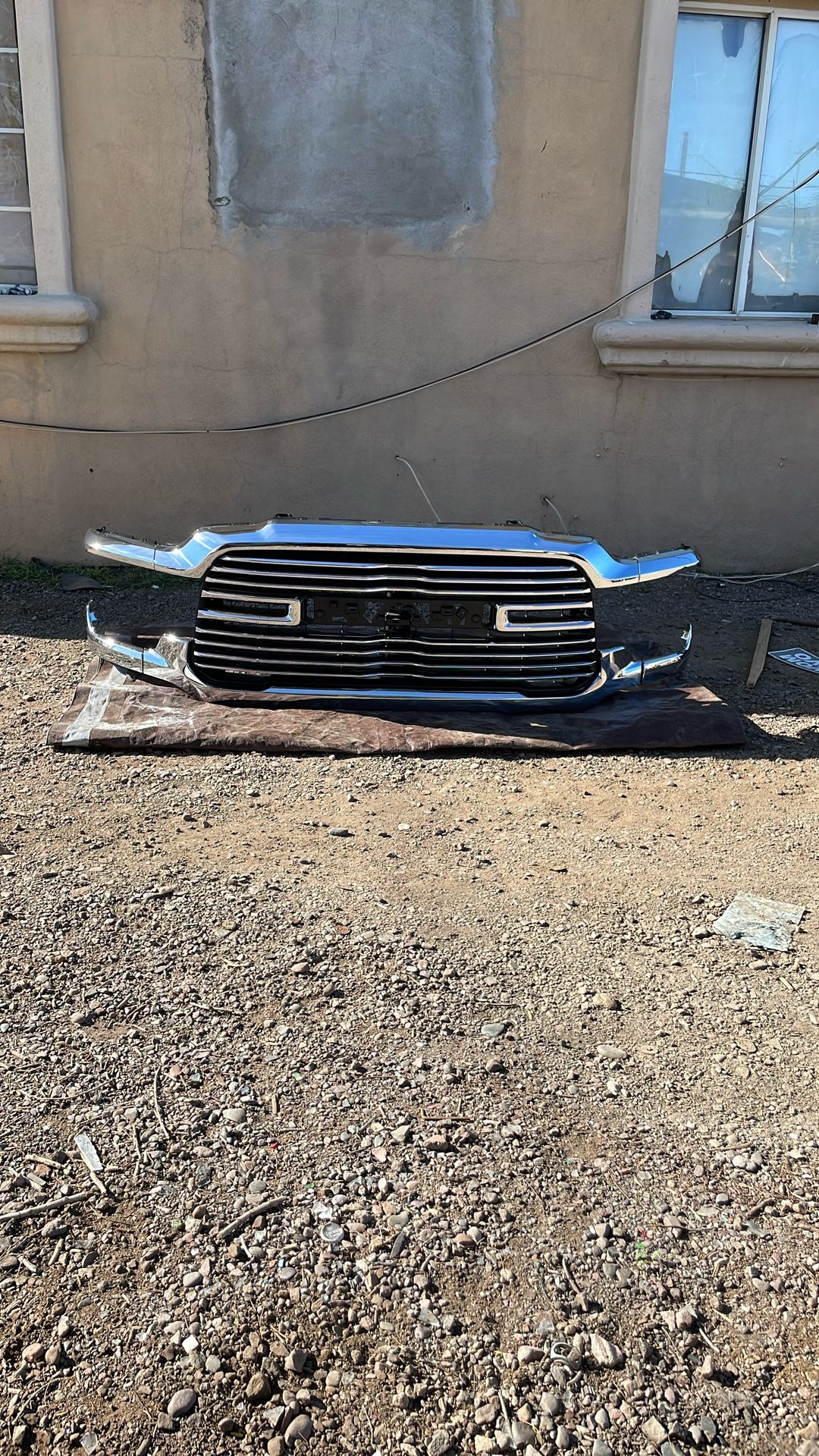 2019/24 Dodge Ram 2500 & 3500 OEM Grille 