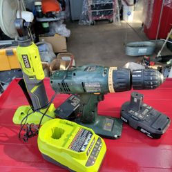 Ryobi 18 Volts 3/8 Wrench.Old Drill One Battery And A Charger.