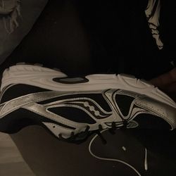 The shoes is 10.5 in the half