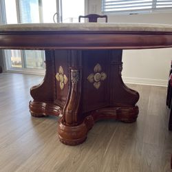  Round Dinner Table With 6 New Chairs 