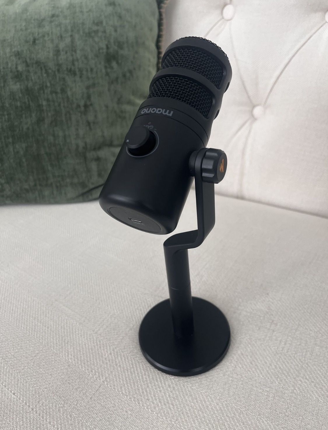 Maono Plug-n-Play USB-C PD100U Podcast Studio Dynamic Microphone - Excellent Condition