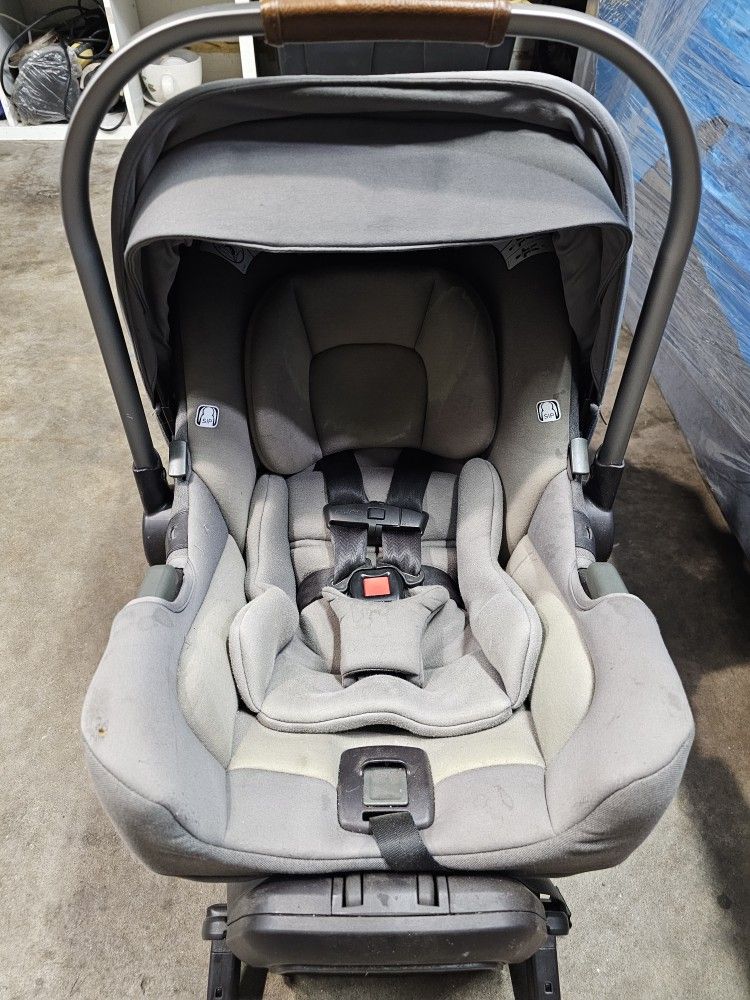 NUNA INFANT Pipa RX CAR Seat & BASE