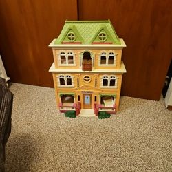 2008 FISHER PRICE Loving Family Victorian Dollhouse 