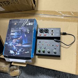 Dual Channel Audio Mixer, Multi Input Sound Board with Multiple Inputs Phantom Power MP3 AUX Output Independent Control Stable Dj Mixer for Djs Musici