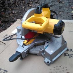 Generac Generator 5500 Watt An Miter Saw An A Chop Saw 