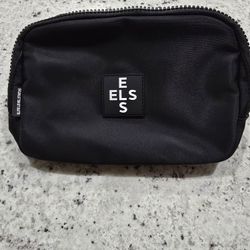 🔥 Sleek Everyday Belt Bag – Minimalist & Functional