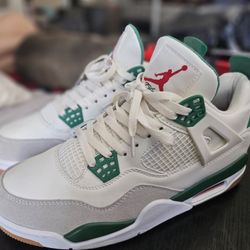 Air Jordan 4 SB Retro Pine Green 