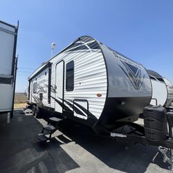 RV Toy Hauler 29 Feet (Fits Rzr & More)