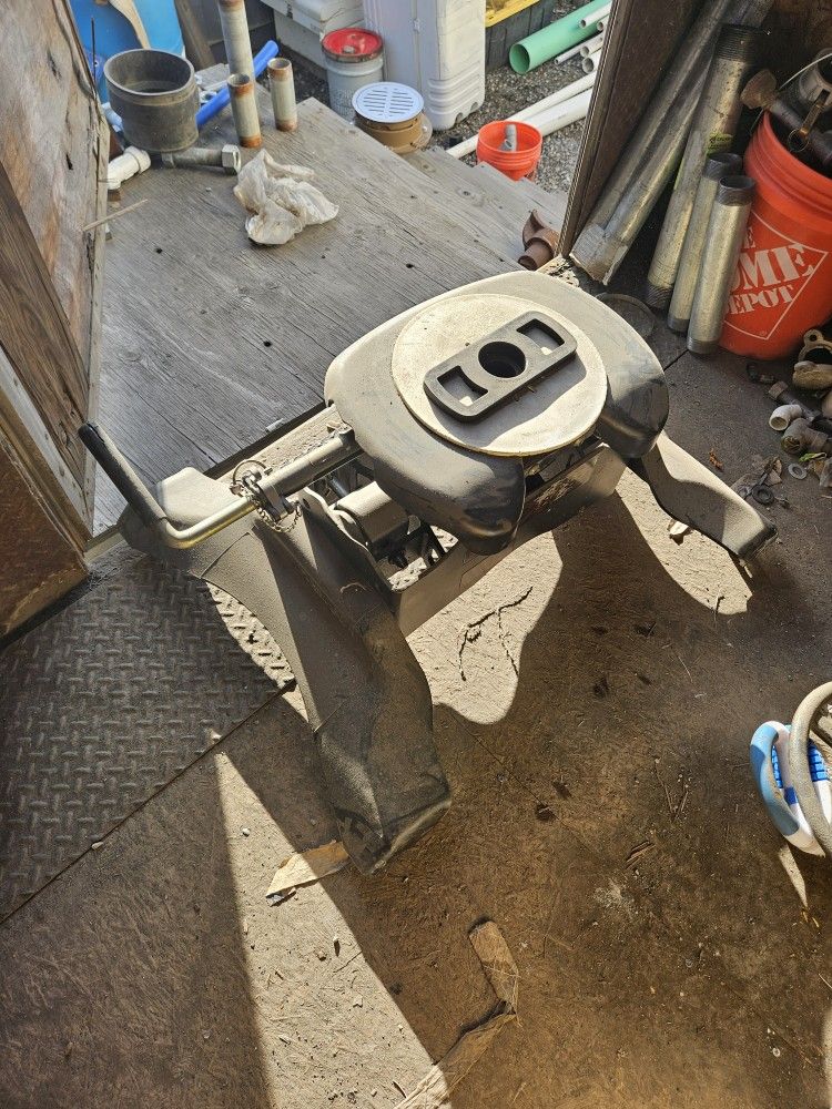 5th Wheel Hitch