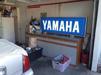 Rare Yamaha lighted dealer sign