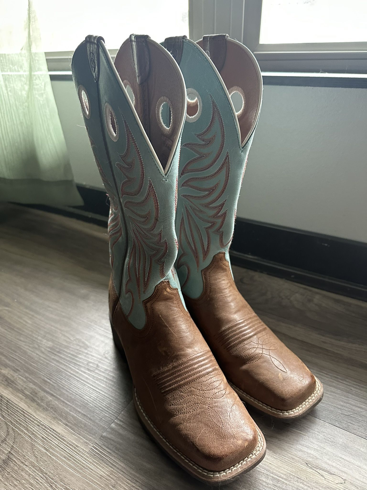Ariat Women’s boots 7.5
