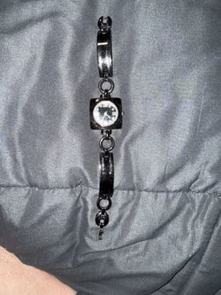 fashion wristwatch