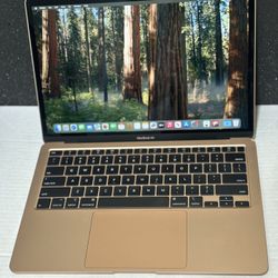 MacBook Air 13  2020  i5 / 8gb ram 512 gb ssd gold   
