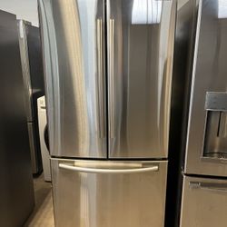 🧊 Samsung 33” 3-Door Refrigerator for Sale! 🧊