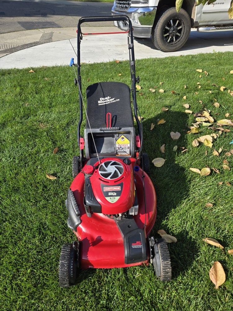 Self Propelled Craftsman Lawn Mower 