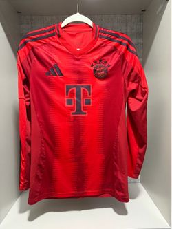 Bayern Jersey Longsleeve size S