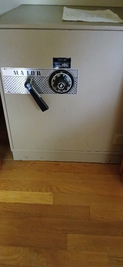 Heavy Duty Safe On Wheels. We Have The Combination