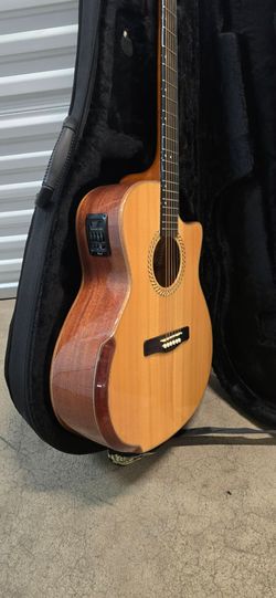 VENTURA ACOUSTIC ELECTRIC GUITAR  $199