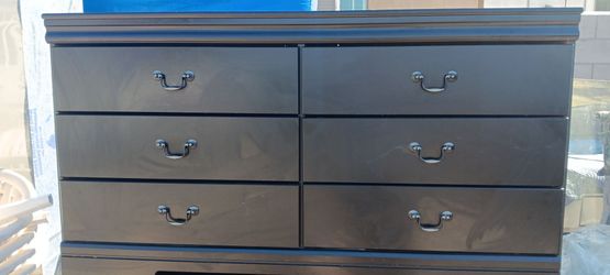 Dresser