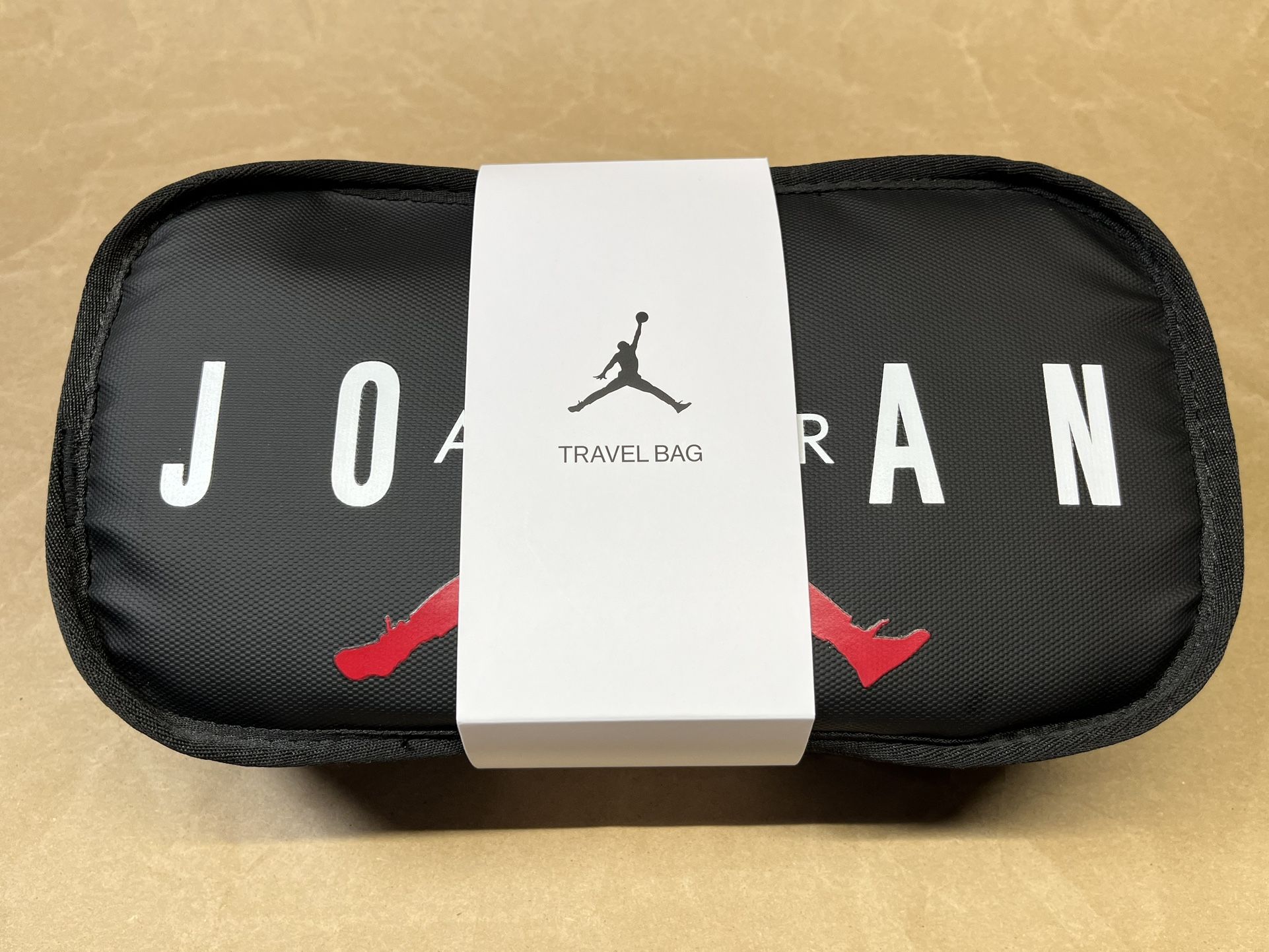 Nike Air Jordan Dopp Kit Toiletry Bag Black / White (2.9L) Style: 9A0473-F66
