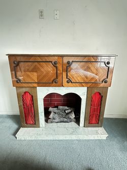 Vintage 1970’s Stereo, Bar, Fireplace.