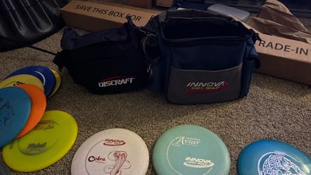 Disc Golf two bags with disc