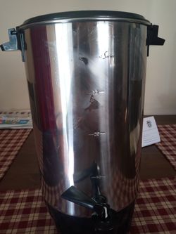 Coffee and tea warmer