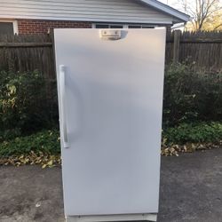 Commercial Heavy Duty Frost Free Freezer 18 Cu.ft. Free Delivery.