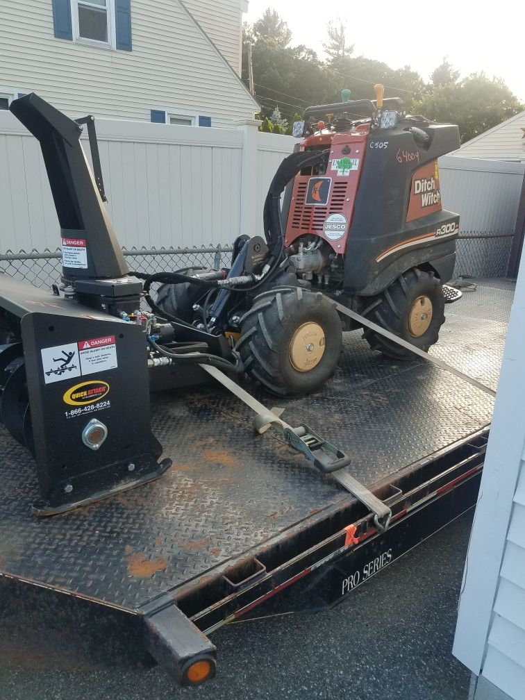 Ditch Witch R300 mini skid steer snowblower