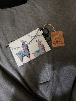 Karma Llama Zip ID Holder
